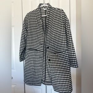 Houndstooth Black and White Women's Coat